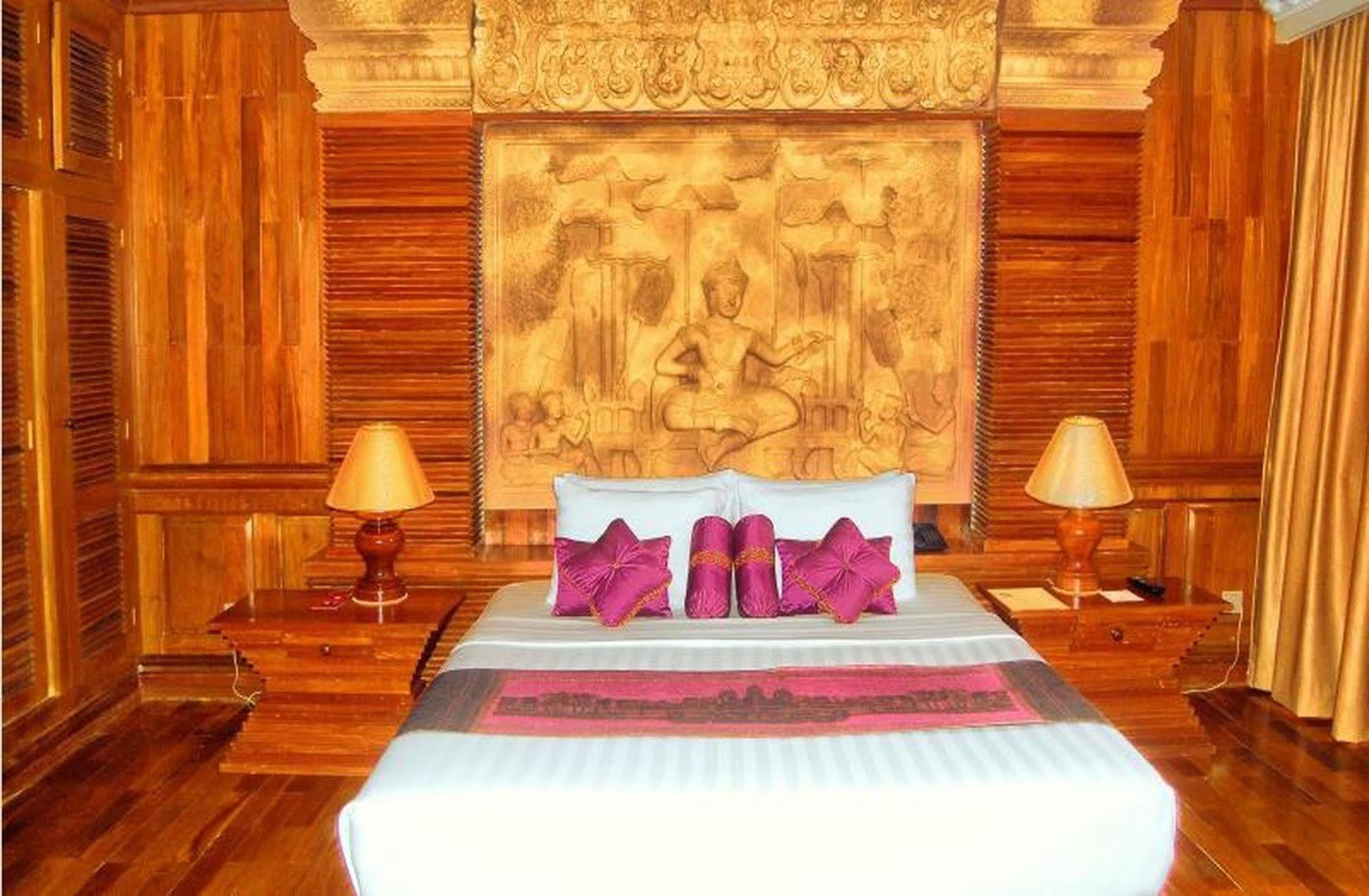 Goldiana Angkor Hotel Siem Reap Exterior photo